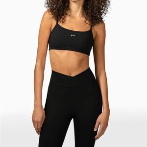 437 The Micro Bra / Black & The V Legging / Black - sold as SET